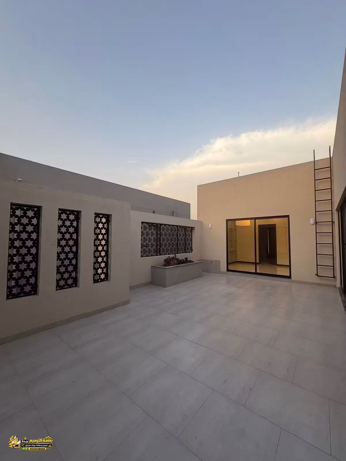 صورة من المعرض